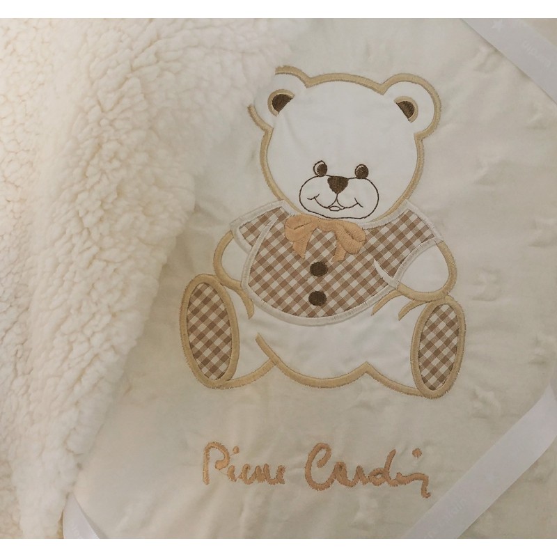 Couverture 80 X 110 cm Pierre Cardin TEDDY BEIGE Couverture 80 X 110 cm Pierre Cardin TEDDY BEIGE
